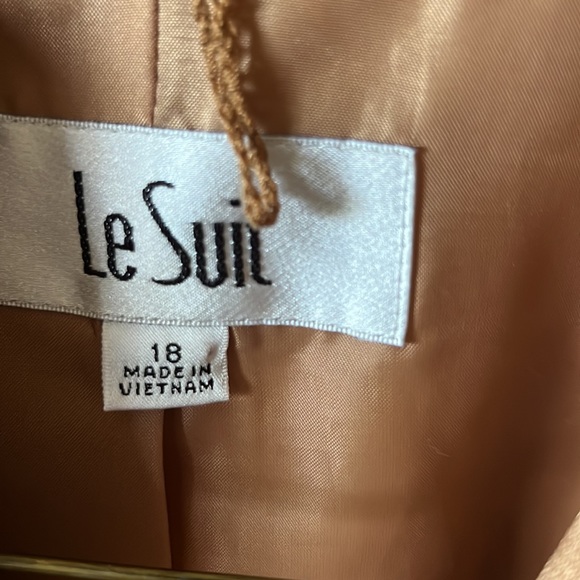 Jacket - Picture 4 of 4